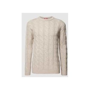 Strickpullover mit Zopfmuster