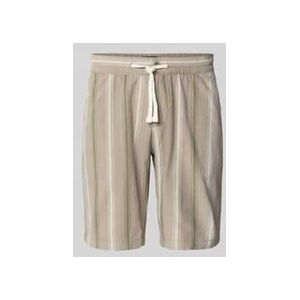 Regular Fit Shorts mit Gesäßtasche