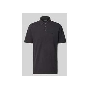 Poloshirt mit kurzer Knopfleiste