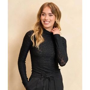 Lofty Manner Top Eliora