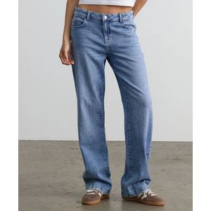 Noisy may - NMNILA LW WIDE JEANS - Light Blue Denim - Low Rise Jeans