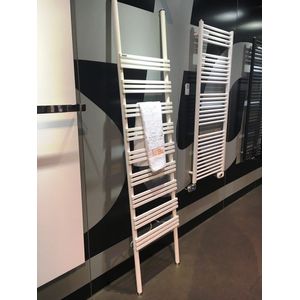 Instamat Iskol radiator 50x210 wandmontage met flexibele aansluitslangen wit