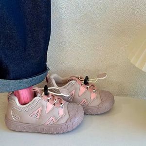 Mini Fashion™ - Bequem&aktiv - Kinder-Turnschuhe Rosa / 24 (1-2 Jahre) | Pädagogisches Holzspielzeug