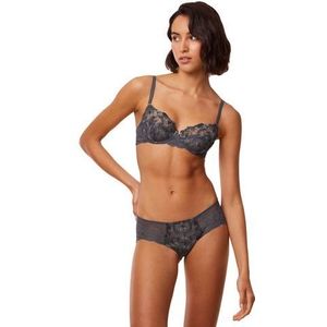 Triumph Slip Sensual Spotlight Hipster