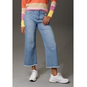 Aniston CASUAL 7/8 jeans met iets gerafelde voetzoom
