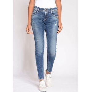 GANG Relax fit jeans 94AMELIE met dubbel juk en diepe zakken op de achterkant