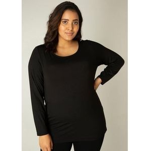 Base Level Curvy Shirt met lange mouwen met een ronde hals