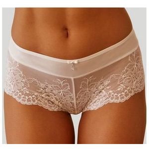 Vivance Stringpants gemaakt van subtiel transparant kant, lingerie