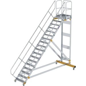 Günzburger Steigtechnik - Plattformtreppe 45° fahrbar Stufenbreite 0,8 m 18 Stufen Aluminium geriffelt - 600798