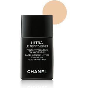 Chanel - Ultra Le Teint Velvet - Foundation - Vervagend Effect