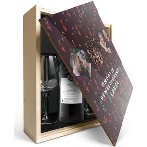 Wijnpakket met glas - Maison de la Surprise Merlot (Bedrukte deksel)