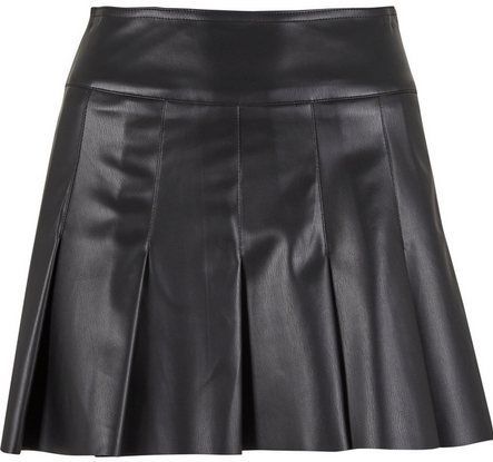 URBAN CLASSICS Sommerrock Urban Classics Ladies Synthetic Leather Pleated Skirt (1-tlg)
