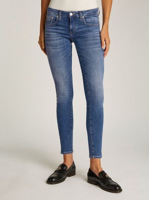 Tommy Jeans Skinny-fit-Jeans Sophie Low Waist Skinny mit Logo-Badge, in Knöchellänge