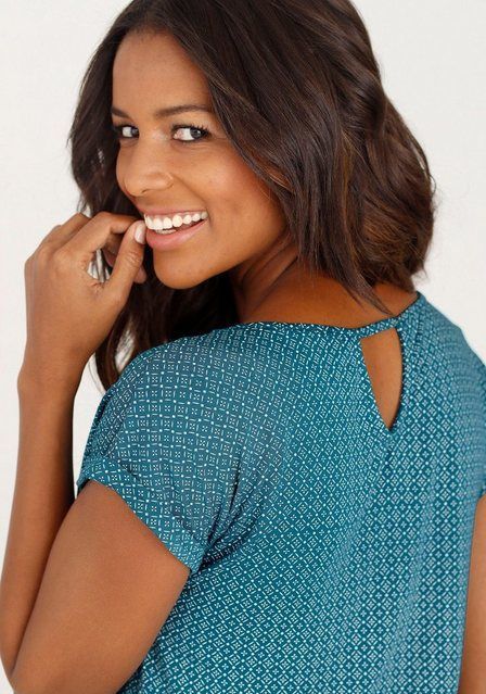 LASCANA Kurzarmshirt mit modischem Cut-Out (2er-Pack) aus weichem Viskose-Stretch