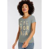KangaROOS Print-Shirt Kurzarm, sehr figurbetonter Schnitt, mit trendigem Logodruck