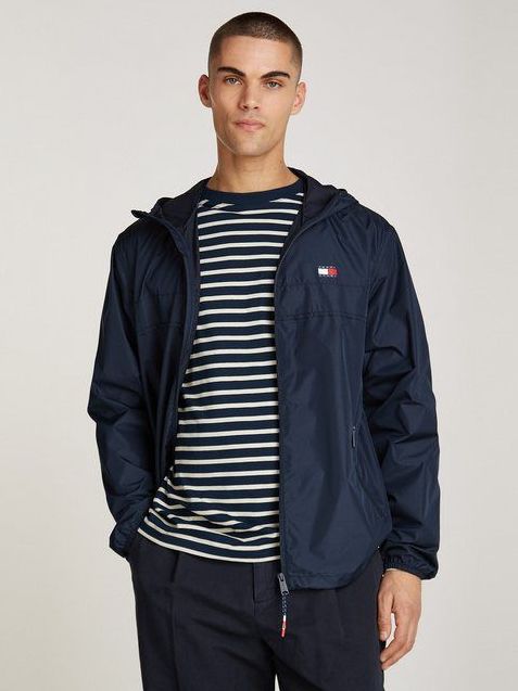 Tommy Jeans Outdoorjacke TJM LW CHICAGO JACKET mit Logoprägung