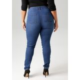 Aniston PLUS Skinny-fit-Jeans regular waist - in dezenter Used-Waschung - NEUE KOLLEKTION