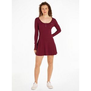 Tommy Jeans Blusenkleid TJW HENLEY FLARE DRESS mit Tommy Jeans Flagge