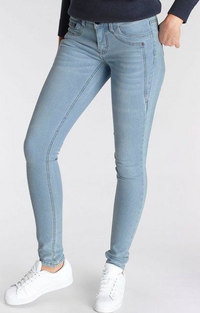Arizona Skinny-fit-Jeans mit Keileinsätzen extra-enger Beinschnitt, niedrige Leibhöhe