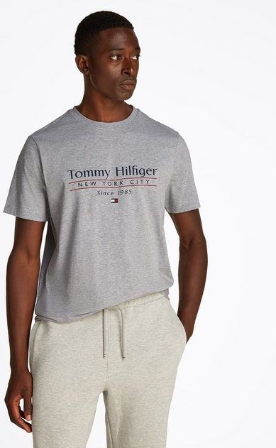 Tommy Hilfiger T-Shirt HILFIGER CENTER STACK TEE mit großem Schriftprint
