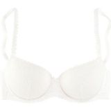 LASCANA Schalen-BH Luciana aus zarter Spitze, Dessous