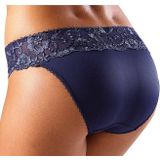 LASCANA Bikinislip Wanda mit Stickerei Spitze in floraler Optik