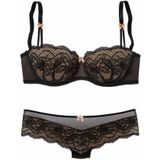 s.Oliver Set: Schalen-BH (Set, 2-tlg., mit Low Waist Panty) mit feiner, blumiger Spitze und zarten Zierschleifen, sexy Dessous