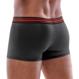 Pants mit rotem Reißverschluss