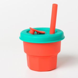 Kinderen siliconen stro cups drop en hoge temperatuur resistente water cups rode beker + groene cover (300ml)