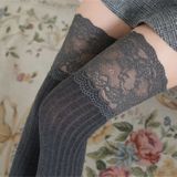 Lace kousen boven de knie non-slip dij sokken katoen verticale streep sokken (koffie)