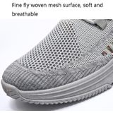 Mannelijke sportschoenen ademend vliegend weefsel mesh casual schoenen  maat: 44 (ZM-67 rood)