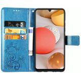 Voor Samsung Galaxy A42 5G Vierbladige gesp relif gesp mobiele telefoon bescherming lederen case met Lanyard & Card Slot & Wallet & Bracket Functie(Blauw)