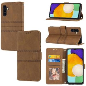 Voor Samsung Galaxy A14 5G Relif Strepen Skin Feel Leather Phone Case(Bruin)