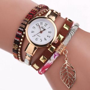 Dames Quartz Armband Horloge met Leaf Shape Hanger (Bruin)