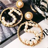 Vrouwen eenvoudige metalen gevlochten holle Ring Earrings persoonlijkheid nummer 5 parel Earrings(gold)