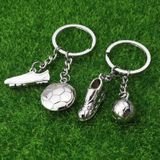 2 PC'S creatieve voetbal cadeau hanger metalen Voetbalschoen sleutelhanger  stijl: atleten