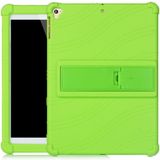 Voor iPad 6 (9.7 Universal) Tablet PC Siliconen beschermhoes met onzichtbare beugel(groen)