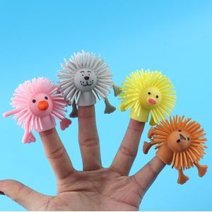 20 STUKS TPR kleine dierlijke vinger pop zachte rubber kleuterschool handpoppen speelgoed  willekeurige kleur en stijl levering