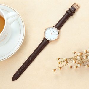 CAGARNY 6872 levende waterdicht ronde wijzerplaat Quartz beweging legering gouden zaak Fashion horloge Quartz horloges met lederen Band(Black)