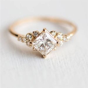 Geometrische vierkante ringen voor vrouwen bruiloft Strass vinger ringen charme sieraden  ring maat: 6