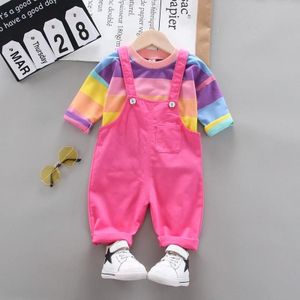 Childrens Suit tweedelige regenboog streep lange mouwen vleugel riem (kleur: rose rode grootte: 100)