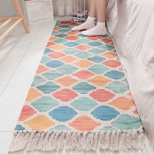 Katoen met de hand geweven Bedside Carpet Home Long Fringed Anti-slip Mat  Grootte: 60  180 cm (Kleur Carnaval)