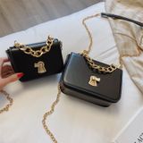 Mode kleine vierkante tas Lock Buckle PU n schoudertas dames Messenger Bag Chain handtas  maat: S (zwart)