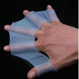 Siliconen zwemmen Web vinnen Hand Flippers Training handschoenen  S(Magenta)