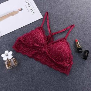 Camisole Vrouwelijke Verpakt Borst Tube Top Ondergoed Sexy Lace Verzameld Base Bh met borst pad  maat: one size(rood)