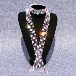 Kleurrijke diamant op witte vrouwen lovertjes Rhinestone Bow tie Dance Costume accessoires