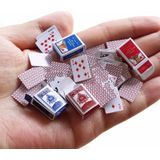 1:12 DIY cute Dollhouse Poker speelkaarten stijl Random mini Poker Doll accessoires