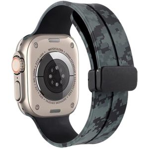 Magnetische sluiting Camouflage siliconen horlogeband voor Apple Watch Ultra 49 mm (camouflage zwart)
