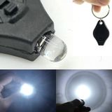 2 PC'S Mini Pocket sleutelhanger zaklamp Micro LED squeeze licht Outdoor Camping ultra heldere noodsleutel ring licht toorts lamp (zwart)