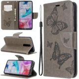 Voor Xiaomi Redmi 8 Embossing twee vlinders patroon horizontale Flip PU lederen draagtas met houder & kaartsleuf & portemonnee & Lanyard (grijs)